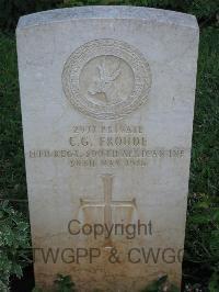 Dar Es Salaam War Cemetery - Froude, C G